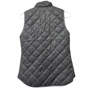 Old Navy Women‎ Size XS Quilted Puffer Vest Sleeveless Full Zip Jacket Gold Zip thumbnail 2