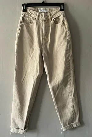 Zara Women's Cream High Rise Mom Jeans Straight Leg Denim Pants Size 0 thumbnail 1