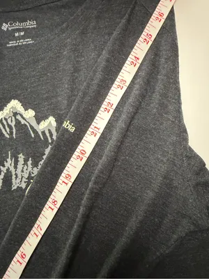 NWT Columbia Charcoal Mountain Portland Oregon, Medium Long Sleeve Women’s Tee thumbnail 7