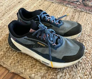 Brooks catamount 2 trail runners thumbnail 1