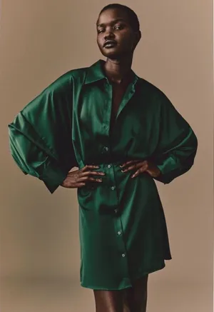 $75 NWOT H&M long sleeve emerald green satin dress L thumbnail 1
