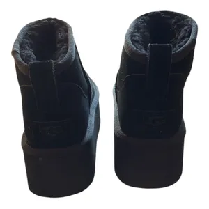 UGG Classic Ultra Mini Platform Women's Boots Black Size 10 thumbnail 3