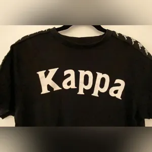 Kappa Black Cropped Cut T-shirt Unisex Size Small thumbnail 3