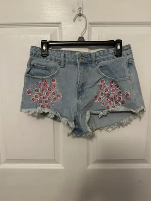 Primark Floral Embroidered Shorts thumbnail 1