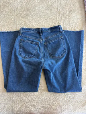 Abercrombie & Fitch 90s Relaxed High Rise Jeans thumbnail 2