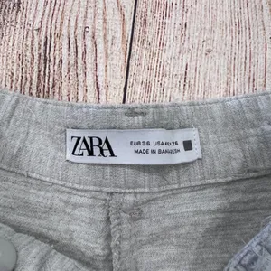 Zara Womens High Rise Textured Cotton Tapered Pants Light Grey Size 4 8574/039 thumbnail 3