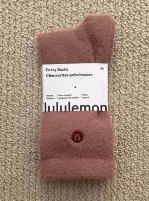 NEW Lululemon Unisex Fuzzy Crew Socks Soft Pink REDC Red Clay Size Medium NWT thumbnail 1