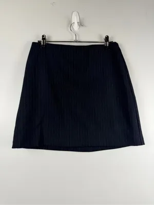 Aritzia Wilfred Twill A-line mini skirt pinstripe in grey and white size 6 thumbnail 2