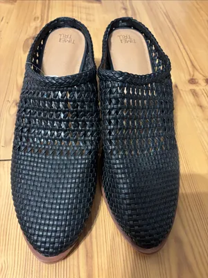 Time and Tru Black Woven Slip-On Loafers thumbnail 3