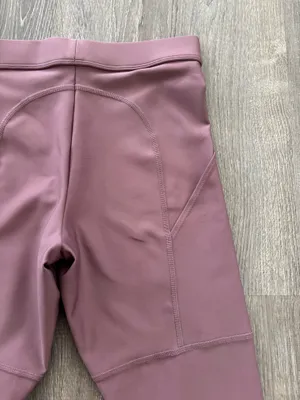 ALO YOGA High-Waist 4 Pocket Utility Legging in Woodrose (S) thumbnail 11