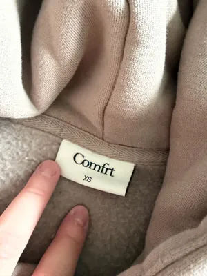 Comfrt travel hoodie thumbnail 5