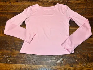 Ladies XS Soft Pink Top - like new! thumbnail 5