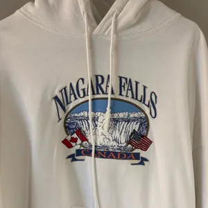 Brandy Melville Rare White Oversized Graphic Hoodie Niagara Falls Logo One Size thumbnail 2