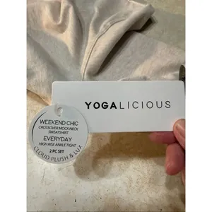 YOGALICIOUS Cloud Plush Womans Sweatshirt Sz L Oatmeal NWT thumbnail 4