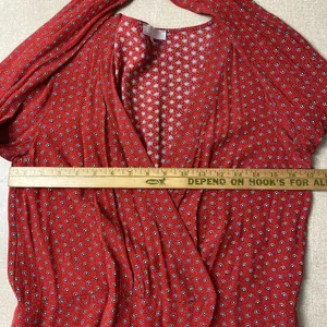Cooperative Womens Large Red V Neck Wrap Top Long Sleeve Flower Polka Dot‎ thumbnail 8
