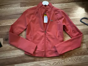 XS NWT Figs Contour knit thumbnail 1