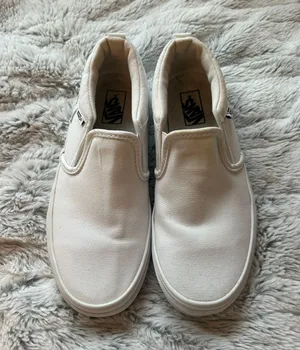 Girls Vans Slip ons thumbnail 1