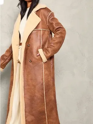 Pretty Little Things/ Boohoo Faux Thick shearling weighted Jacket! Deep pockets thumbnail 3
