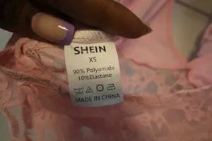 Shein lacey halter cropped tank sleeveless top in light baby pink size xs extra small. thumbnail 8