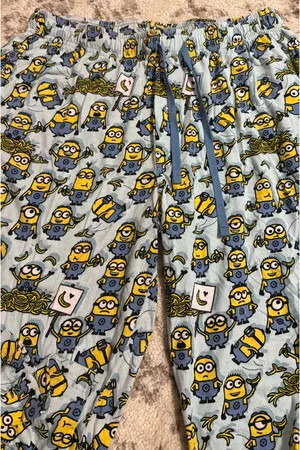 Minions Women’s Pjs Size M  thumbnail 2