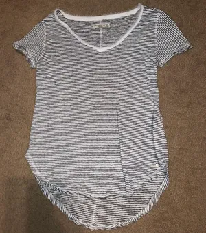 Abercrombie V Neck Tee thumbnail 1