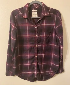 American Eagle Ahh-Mazingly Soft Flannel Boyfriend Fit Small Red White Plaid‎ thumbnail 1