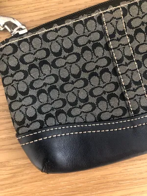 Coach Black Vintage C Wristlet thumbnail 2
