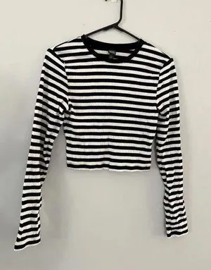 Wild Fable Stripe Crop Top Long Sleeve White Black Shirt Size M thumbnail 1