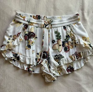 Free People Shorts thumbnail 1