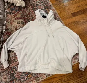 Lululemon Hoodie thumbnail 1