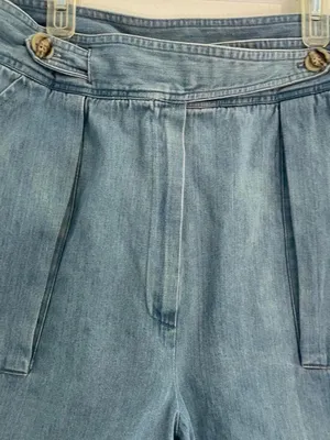Petite Sophisticate Women's 10 Vintage 100% Cotton High Waisted Denim Shorts thumbnail 2