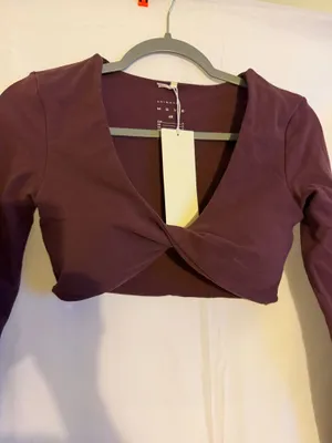 H&M Plum MOVE Twist-Front Long Sleeve Crop Top thumbnail 2