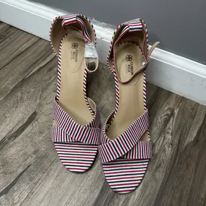 New Cushion Walk by Avon Woman Strip block heel shoes sandal Sz 9 Fabric Upper thumbnail 2