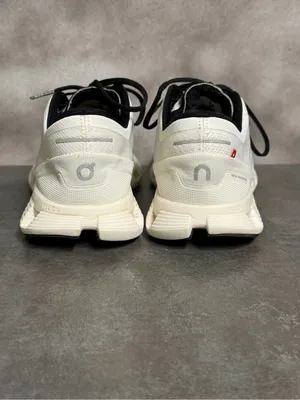 On Running Cloud X Women's White/Black Running Shoes Size 7.5 thumbnail 6