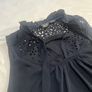 Maeve Sz 6 Navy Blue Laser Cut Tank Top Blouse Anthropologie thumbnail 3