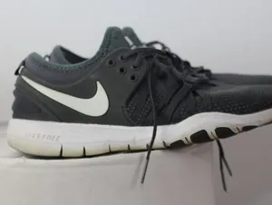Nike ladies Training shoes thumbnail 1