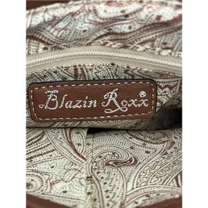 Blazin Roxx Ella concealed carry Messenger purse with holster Calf Hair thumbnail 7