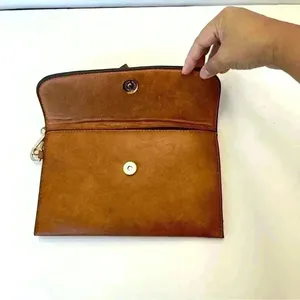 Purse‎ With A Wrist Wrap Women’s Purse Wrislet Brown Sleek Minimalist Classic thumbnail 5