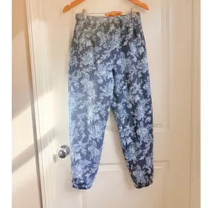 Gap × LoveShackFancy‎ Floral Joggers Blue Small Limited Edition Rare thumbnail 3