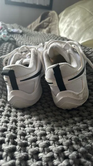 Volleyball Shoes thumbnail 5