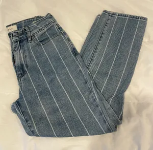 Stripped Jean thumbnail 1