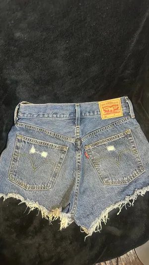 Denim Levi’s Shorts 501 Cut-Off Button Fly thumbnail 3