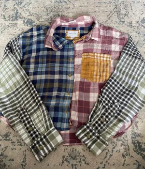 American Eagle Cropped Flannel thumbnail 1