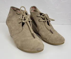 Toms Women's Shoes Size 8 Brown Suede Lace-Up Almond Toe Buck Wedges Heels thumbnail 1