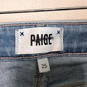 PAIGE Brigitte High Rise Relaxed Jean Size 25 thumbnail 6