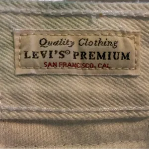 Levi’s Premium Skirt thumbnail 5