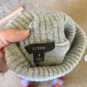 J. Crew Turtleneck Sweater in Supersoft Yarn‎ Size Small Gray Wool Alpaca AF023 thumbnail 2