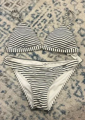 Hollister striped bikini set thumbnail 1