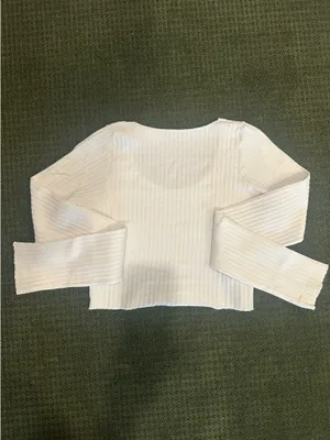 Brandy Melville White Long Sleeve Cropped Top thumbnail 2