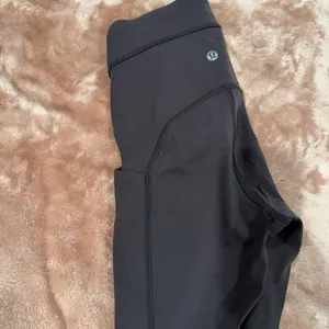 Lululemon leggings thumbnail 4